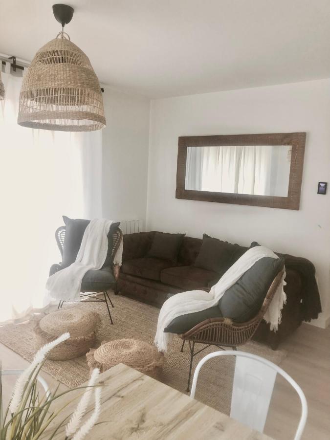 דירות Precioso Piso Monzon Terraza, Parking,Piscina,Zona De Juegos מראה חיצוני תמונה