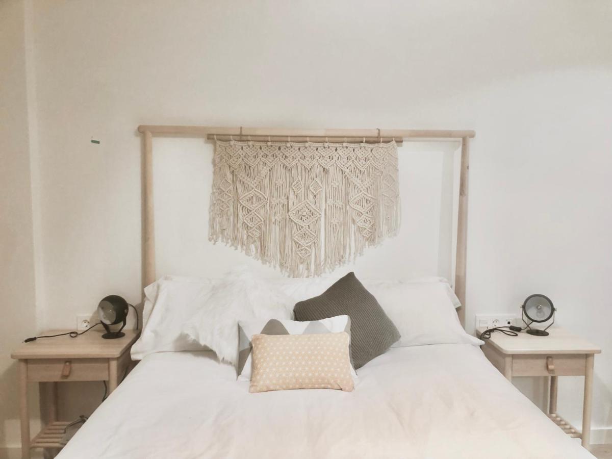 דירות Precioso Piso Monzon Terraza, Parking,Piscina,Zona De Juegos מראה חיצוני תמונה